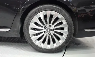Genesis EQ900