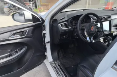 Roewe i5