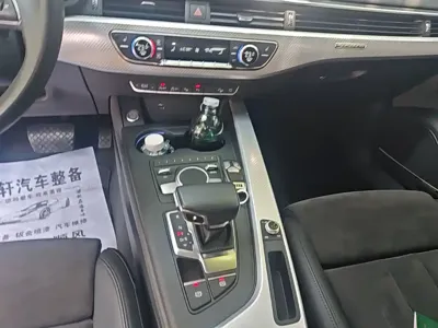 Audi A4 (Import)