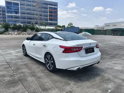 Nissan Cima
