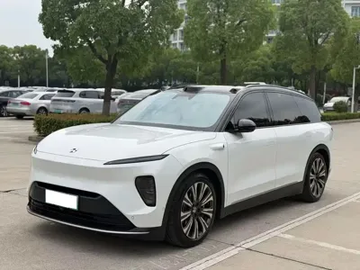 Nio ES8