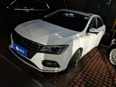 Roewe i5