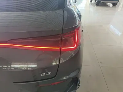 BYD e2
