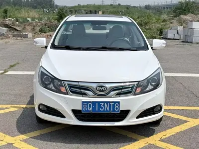 BYD e5