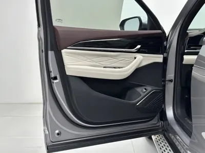 Geely Xingyue L