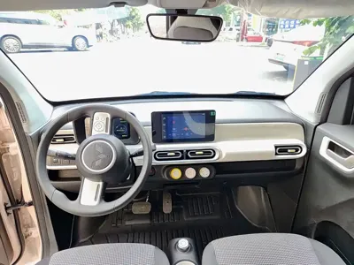 Wuling MINIEV