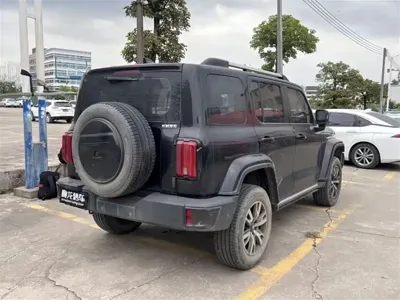 Tank Tank 300