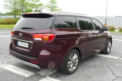 Kia Canival