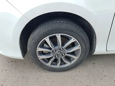 Toyota Yaris L
