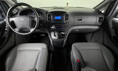 Hyundai Starex