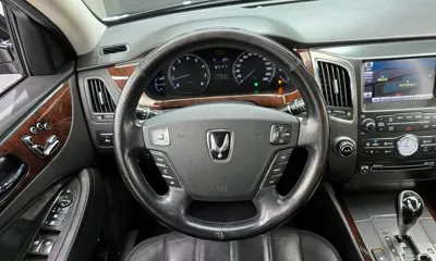 Hyundai Equus