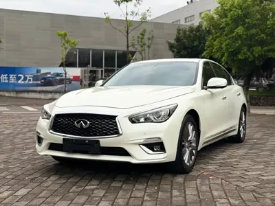 Infiniti Q50L