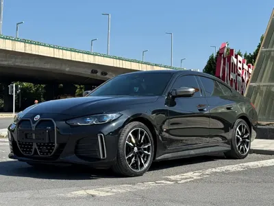 BMW 宝马i4 M
