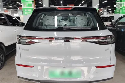 Geely Galaxy E5