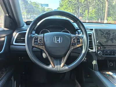 Honda UR-V
