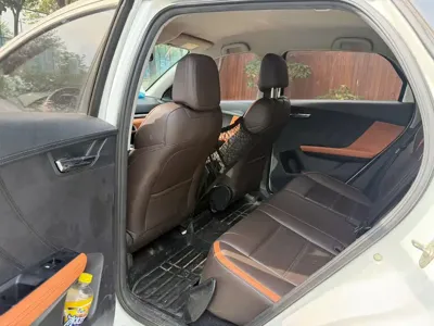 BYD e2