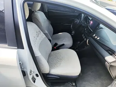Toyota Yaris L