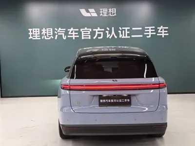 Li Auto 理想i8