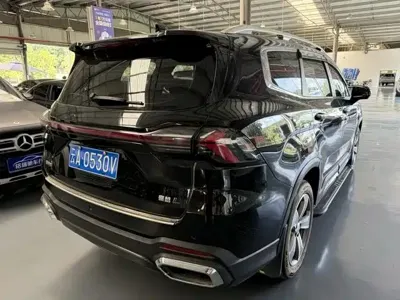 Geely Haoyue L
