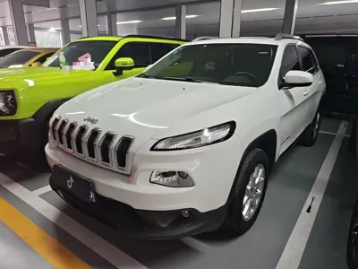 Jeep Cherokee (Import)