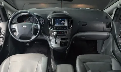 Hyundai Starex