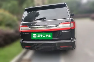 Lincoln Navigator
