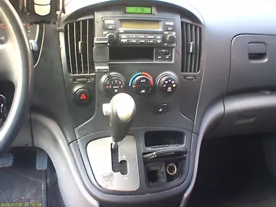 Hyundai Starex