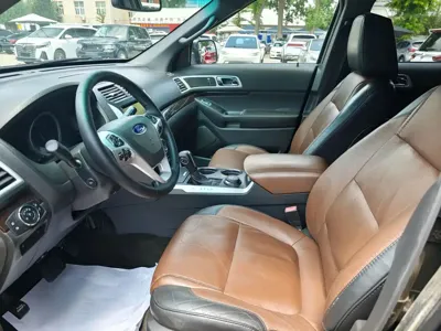 Ford Explorer (Import)