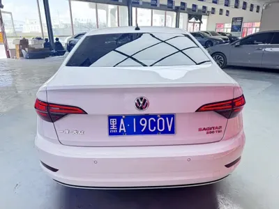 Volkswagen Sagitar