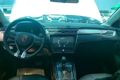Roewe i5