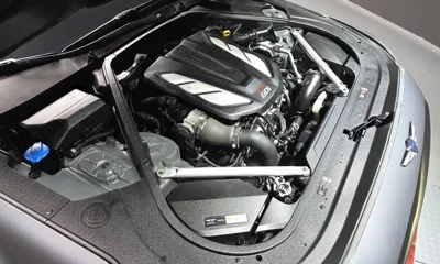 Genesis EQ900
