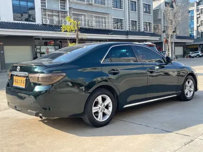 Toyota Reiz