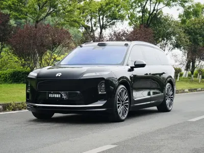Nio ES8