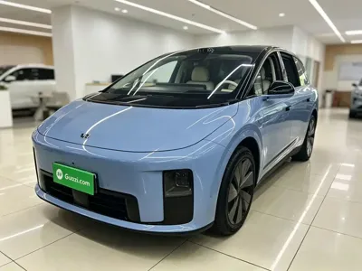 Li Auto 理想i8