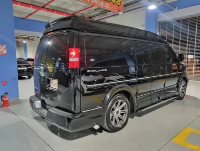 Chevrolet Express Van