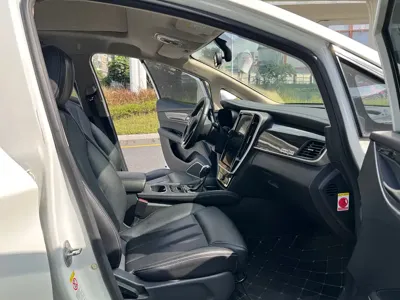 BYD MAX
