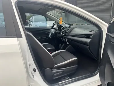 Toyota Yaris L