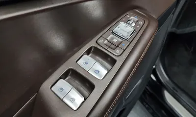 Genesis EQ900