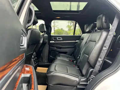 Ford Explorer (Import)