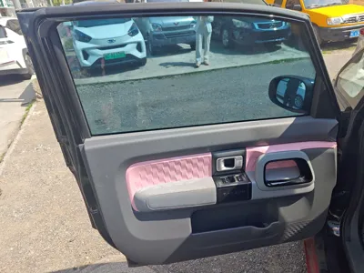 Baojun E300