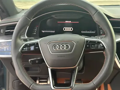 Audi A7L