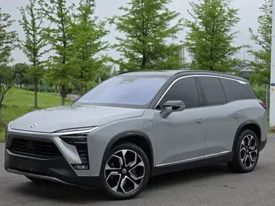 Nio ES8