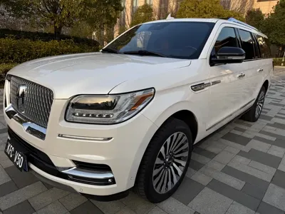 Lincoln Navigator