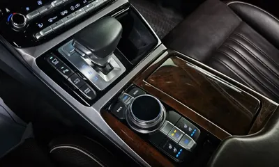 Genesis EQ900
