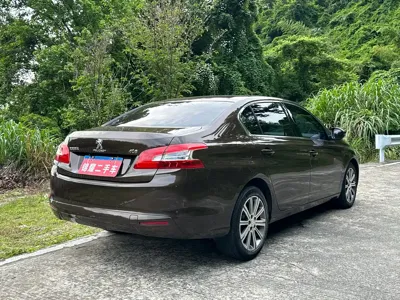 Peugeot 408