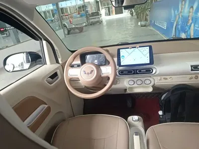 Wuling MINIEV