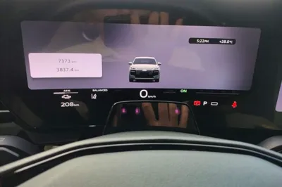 Audi Q6L e-tron