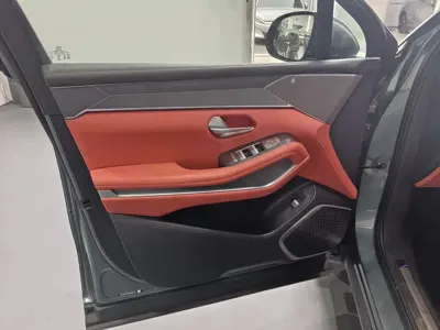 BYD 唐L