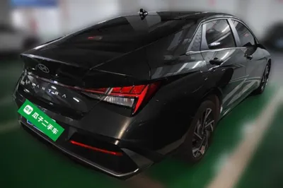 Hyundai Elantra