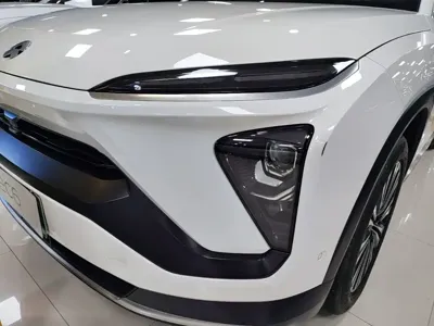 Nio EC6
